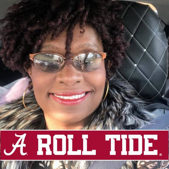 Meet your Posher, Charlene - Picture 1 of 1